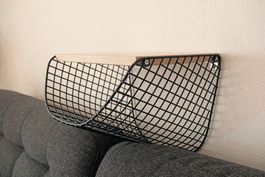 IKEA SVENSHULT Wandregal mit Ablage – Dunkelgrau