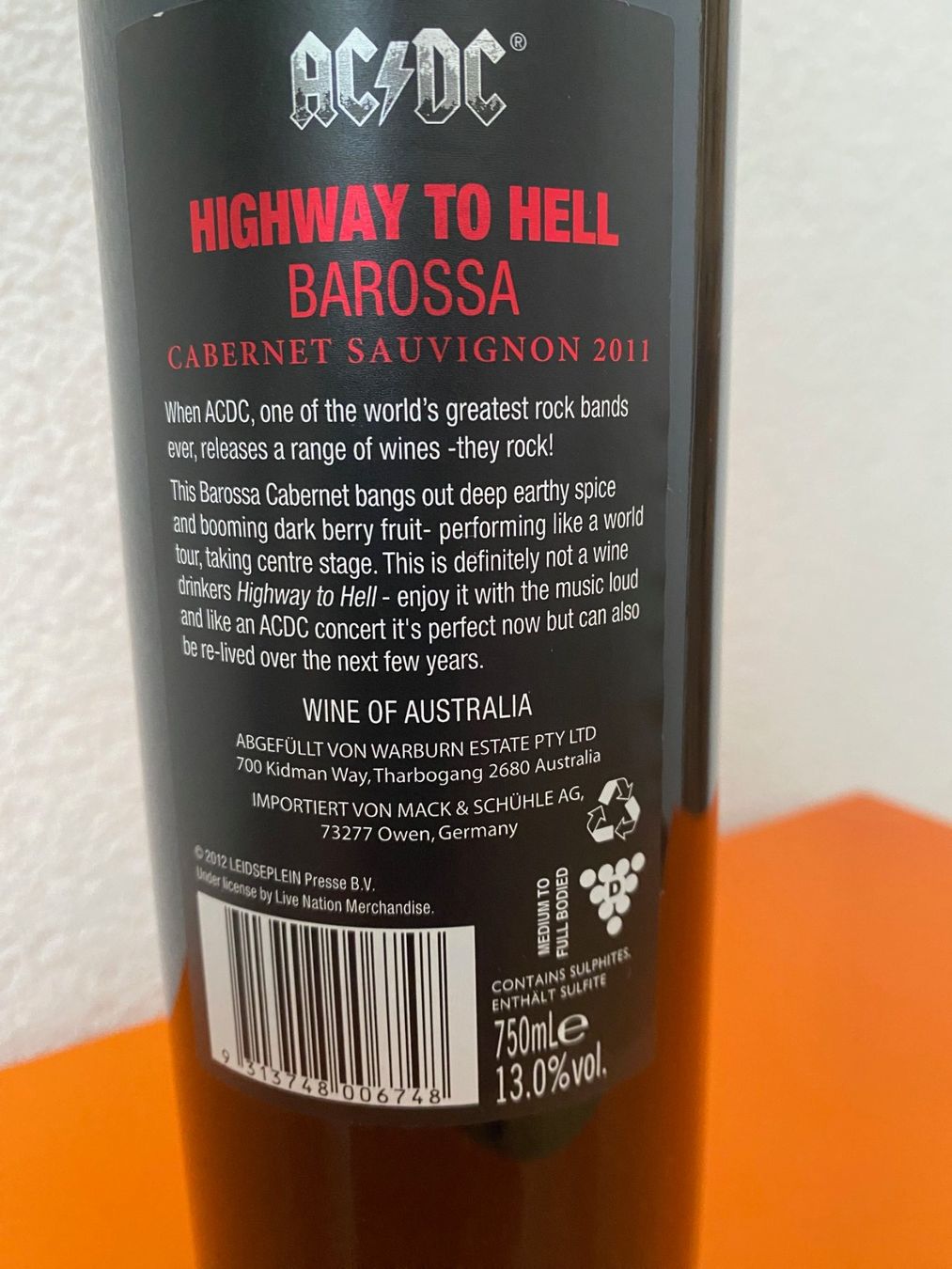 Wein: AC/DC Rotwein Sammlerstück – Neu und originalverpackt aus bern von malfobe 2