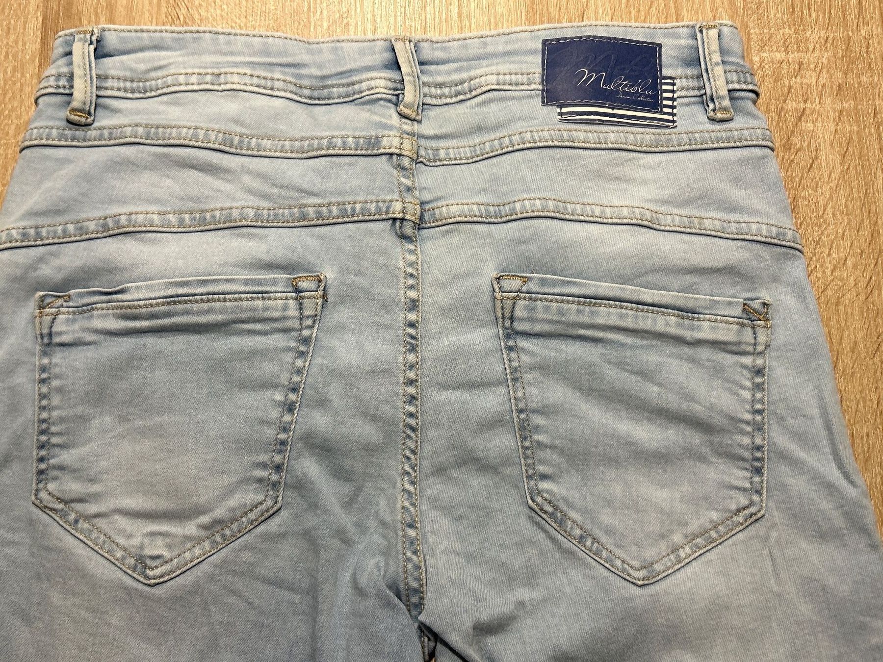 Jeans: Bermudas - Jeans von Malibu hellblau, Gr. 36 – Usato da Brunnen venduto da Nala2929 4