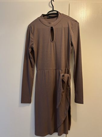 Robe couleur taupe taille S/M