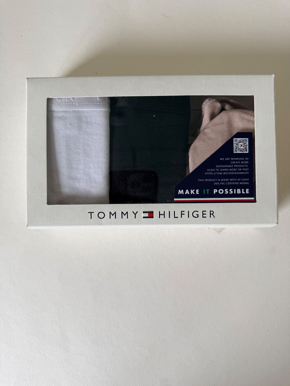 Tommy Hilfiger Altra biancheria intima: TOMMY HILFIGER, String, Grösse XL, 3 Stück – Nuovo e nell'imballaggio originale da Rudolfstetten venduto da gst_g7xl