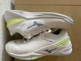 Chaussures Volley Mizuno