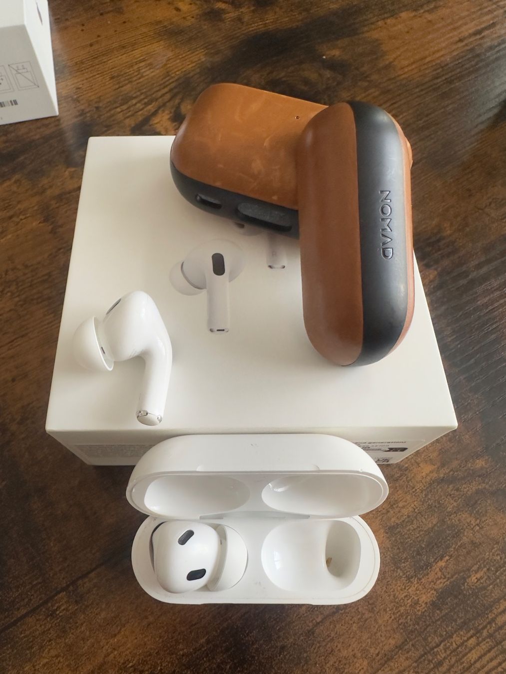 Apple Cuffie: AirPods Pro 2.Generation mit MagSafe – Usato da Nänikon venduto da Mastinao