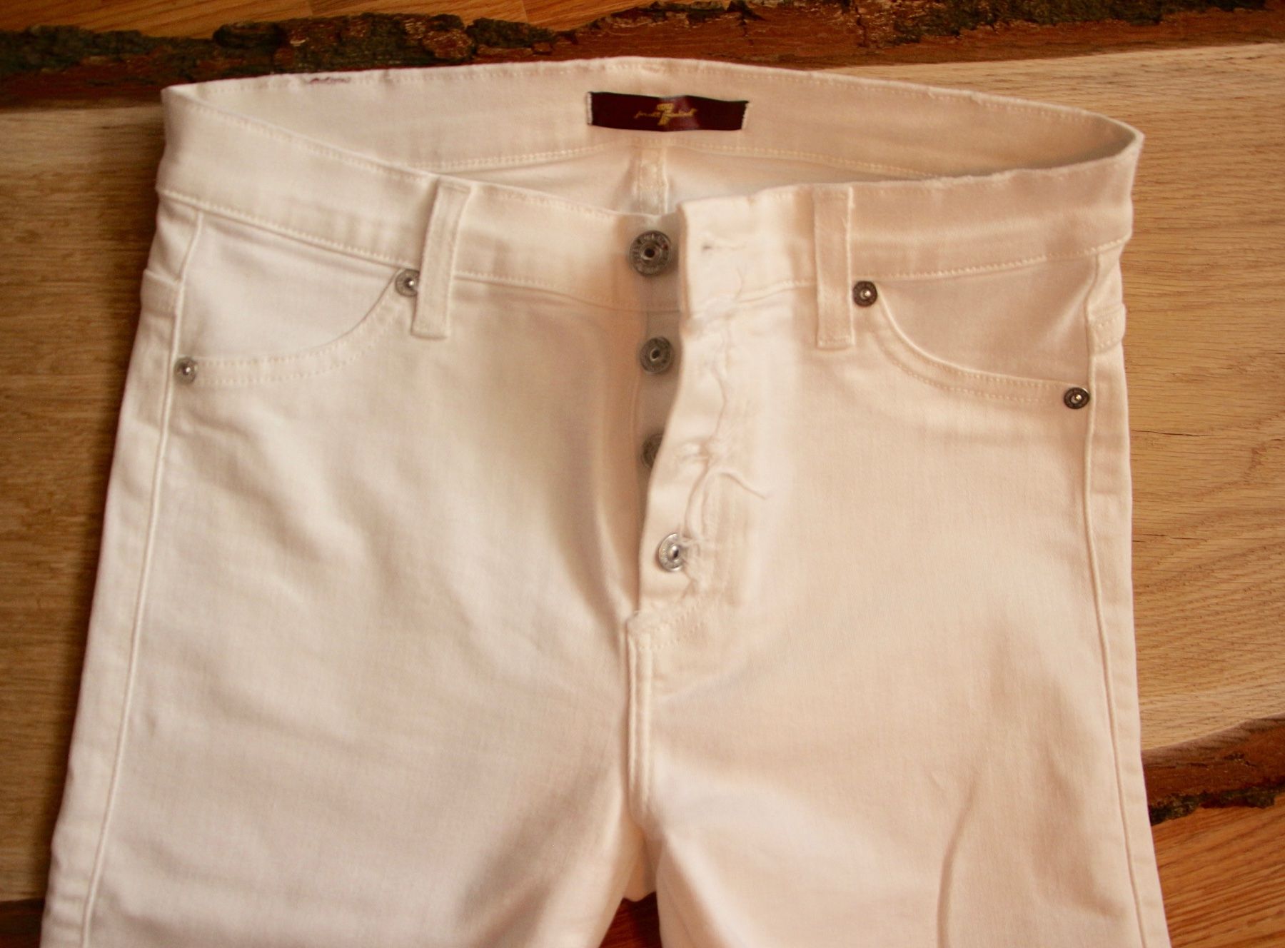 Jeans: 7 for all mankind Denim White 26 Neu – Nuovo (secondo la descrizione) da Lausanne venduto da Julerde 1