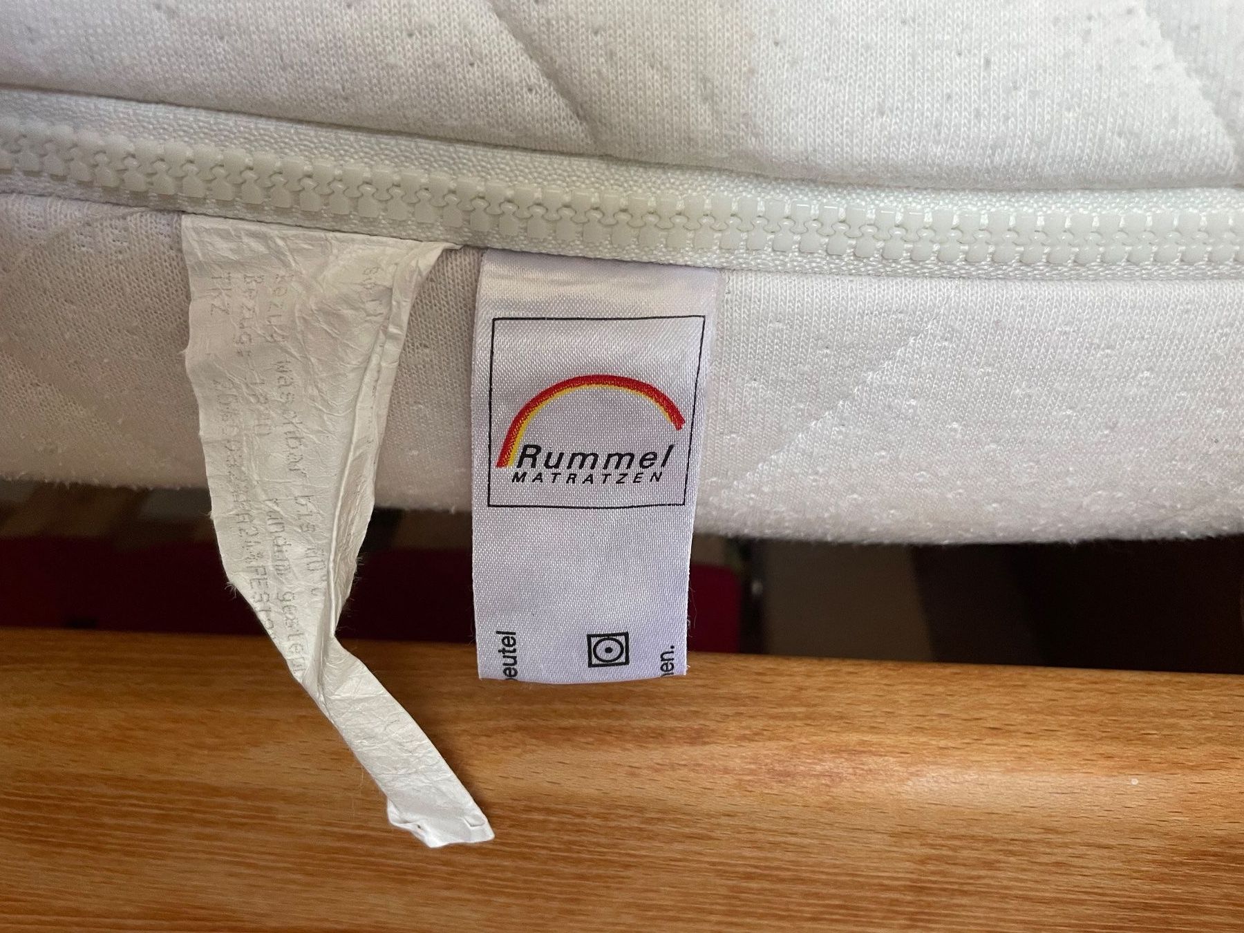 Letti: Komplettes Hartholzbett 1 x 2 m – Usato da Oberwil BL venduto da cor_286p 2