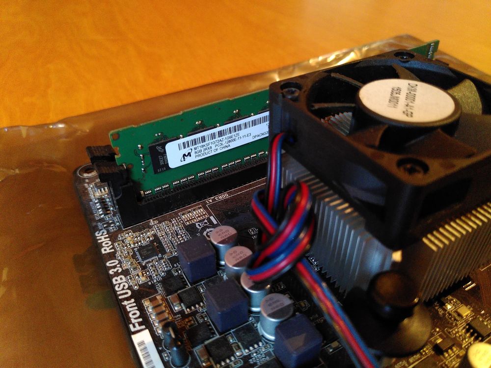 MiniITX Mainboard mit QuadCore CPU und 8 GiB DDR3L RAM Kaufen auf Ricardo