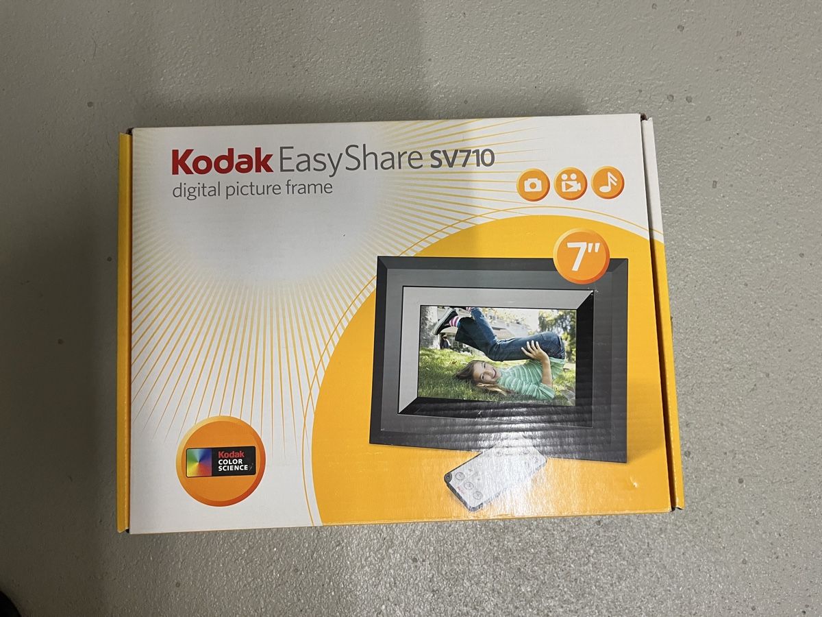 Cornici: Kodak EasyShare SV710 digital frame 7 inch neu – Nuovo e nell'imballaggio originale da Pfäffikon SZ venduto da Zitrone_100