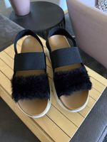 UGG Sandalen