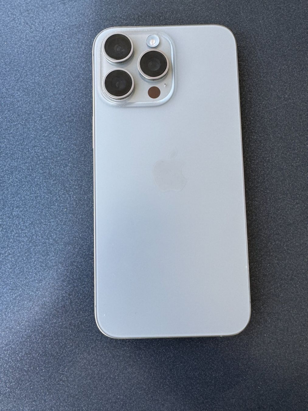 Apple Telefoni cellulari / Smartphones: Titan iphone 15 pro max – Usato da Luterbach venduto da Bek1 1