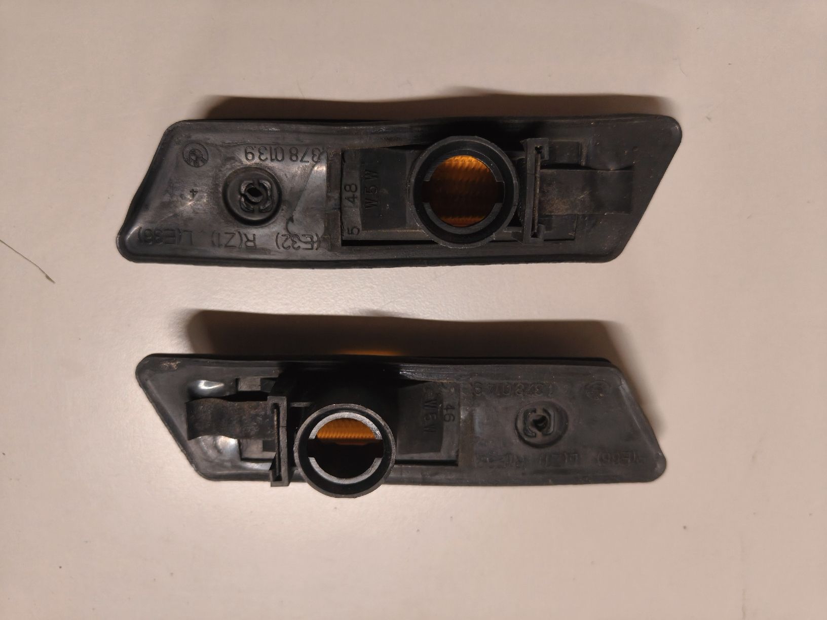 BMW Tutti pezzi di ricambio auto: Seitenblinker rechts & links BMW E36 – Usato da Hemmental venduto da speed-shop 1