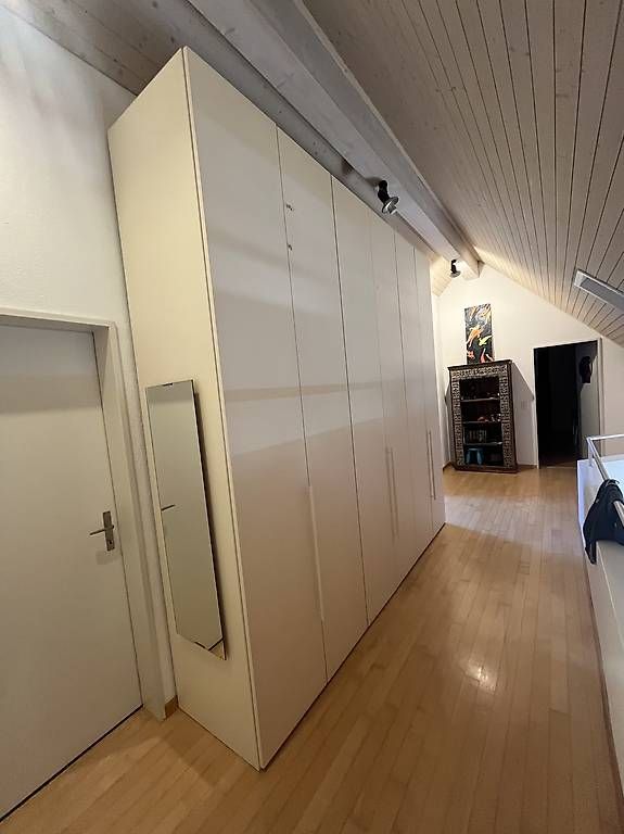 Armadi: Grosser Kleiderschrank – Usato da Embrach venduto da Camponovos 4