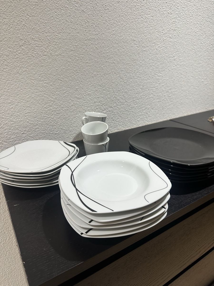Services de table: Komplettes Set – D'occasion à Zürich par Ram_9398 1