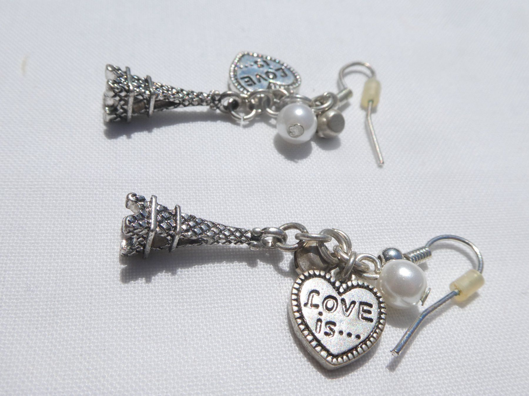 Boucles d'oreille: Ohrhänger 'Love is...', Modeschmuck – D'occasion à Gattikon par kaandooh 1