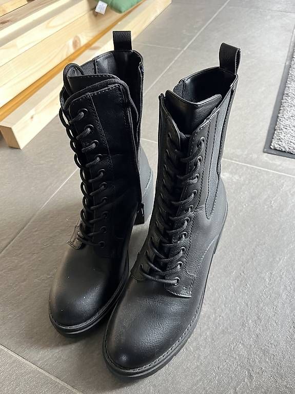 Scarpe da donna: Stiefel – Usato da Niedergösgen venduto da rianaa__ 1