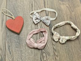 3 Baby Haarbänder Set mit Schleifen im guten Zustand