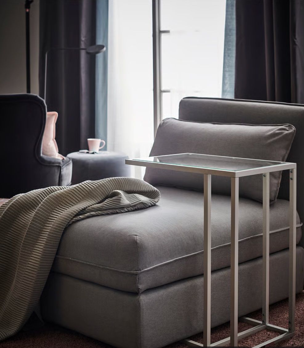 Ikea Tavoli: VITTSJÖ Laptoptisch – Usato da Regensdorf venduto da vio_5btx 6