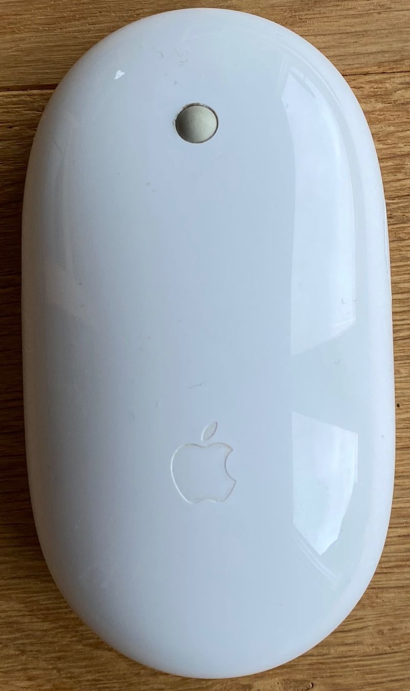 Apple PCs: MacBook Air (11-inch, Mid 2012) – Gebraucht aus Oftringen von  6