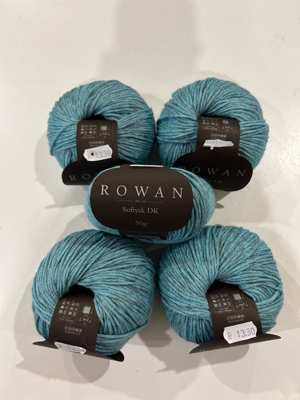 Laine: 5 pelotes Softyak DK Rowan – Neuf avec emballage d'origine à Bex par valetted