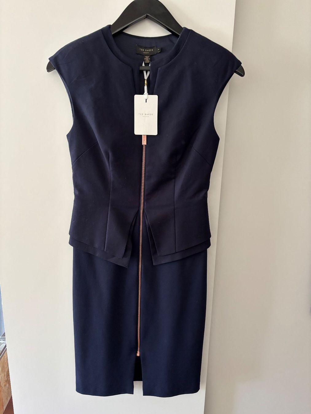Ted Baker Kleider: Ted Baker Etuikleid – Gebraucht aus Rüschlikon von Truschka