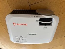 AOPEN LED Projektor mit HDMI Kabel und Anleitung