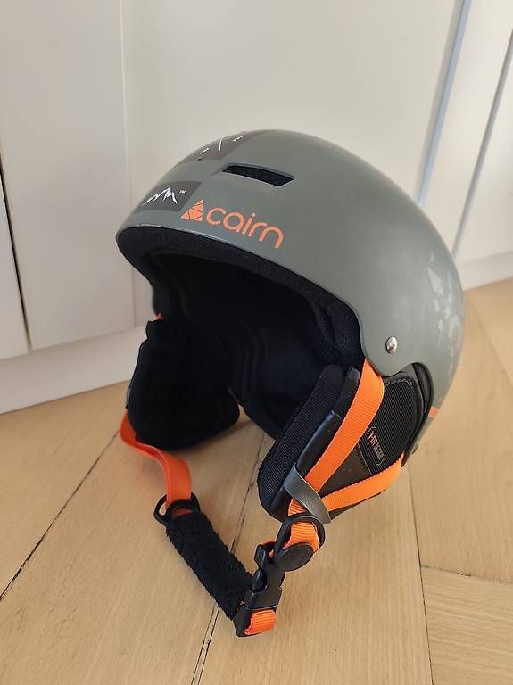 Casques: Casque de ski enfant – D'occasion à La Chaux-de-Fonds par Nivi 2
