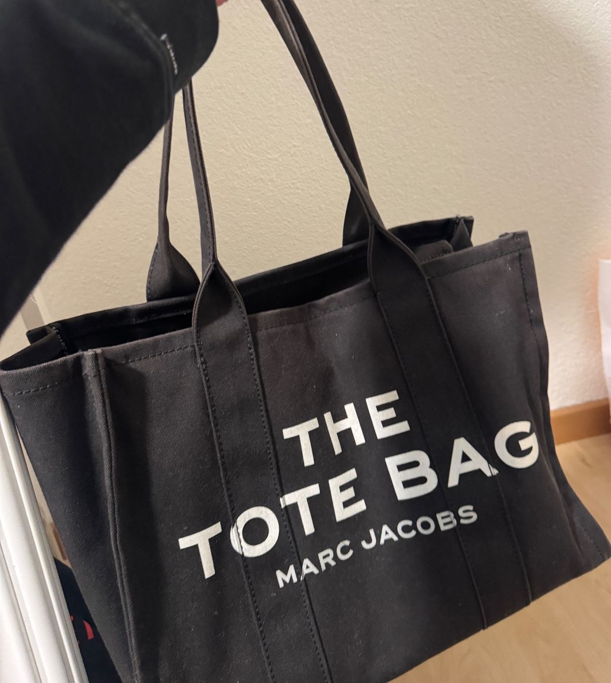 Marc Jacobs Borse: Marc Jacobs Tote Bag Large – Usato da Luzern venduto da elzashl2304 1