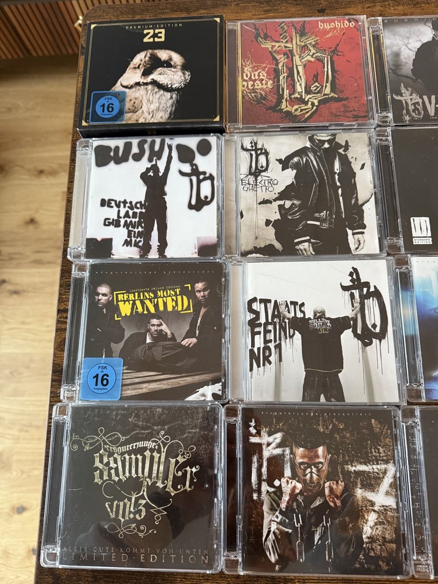 CD: Bushido Sammlung CDs/Deluxe Boxen/Buch/Merch – Usato da Bülach venduto da Epicst0re 1