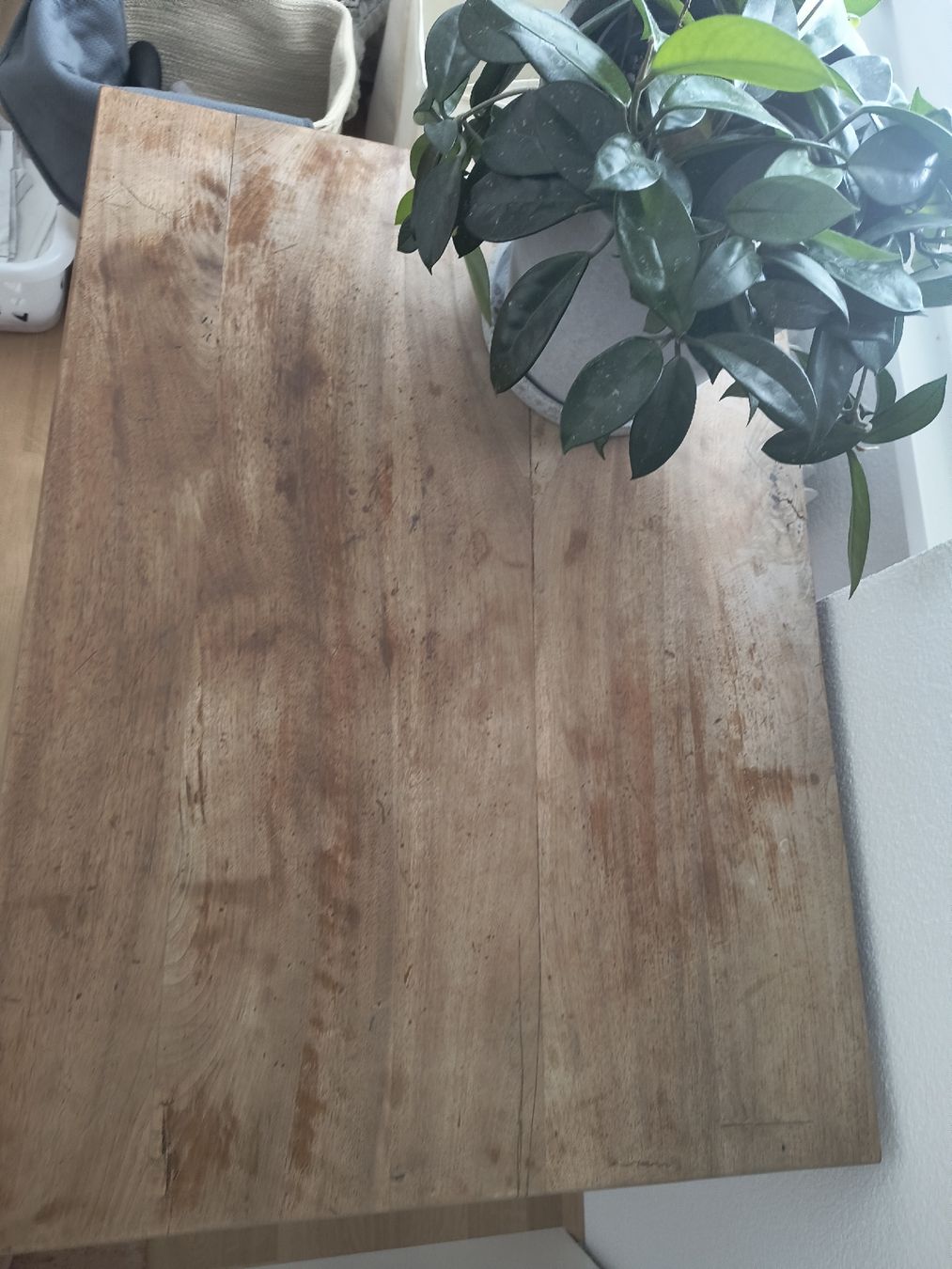 Tavoli: Antikel kleiner Holzisch – Usato da Schliern b. Köniz venduto da yalls 2