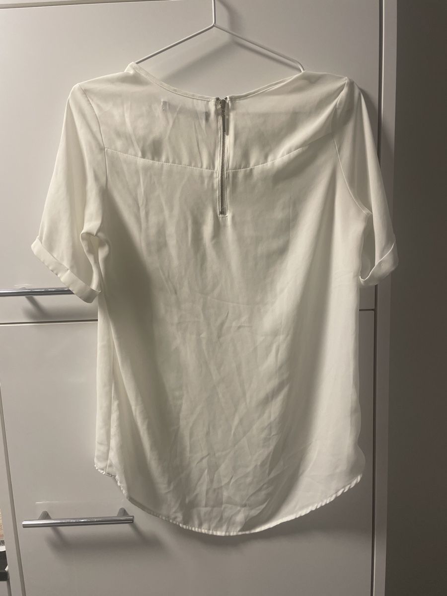 Blusen: Atmosphere Bluse, weiss, Gr. 34, Top Zustand – Gebraucht aus Arbon von llaauraa 2