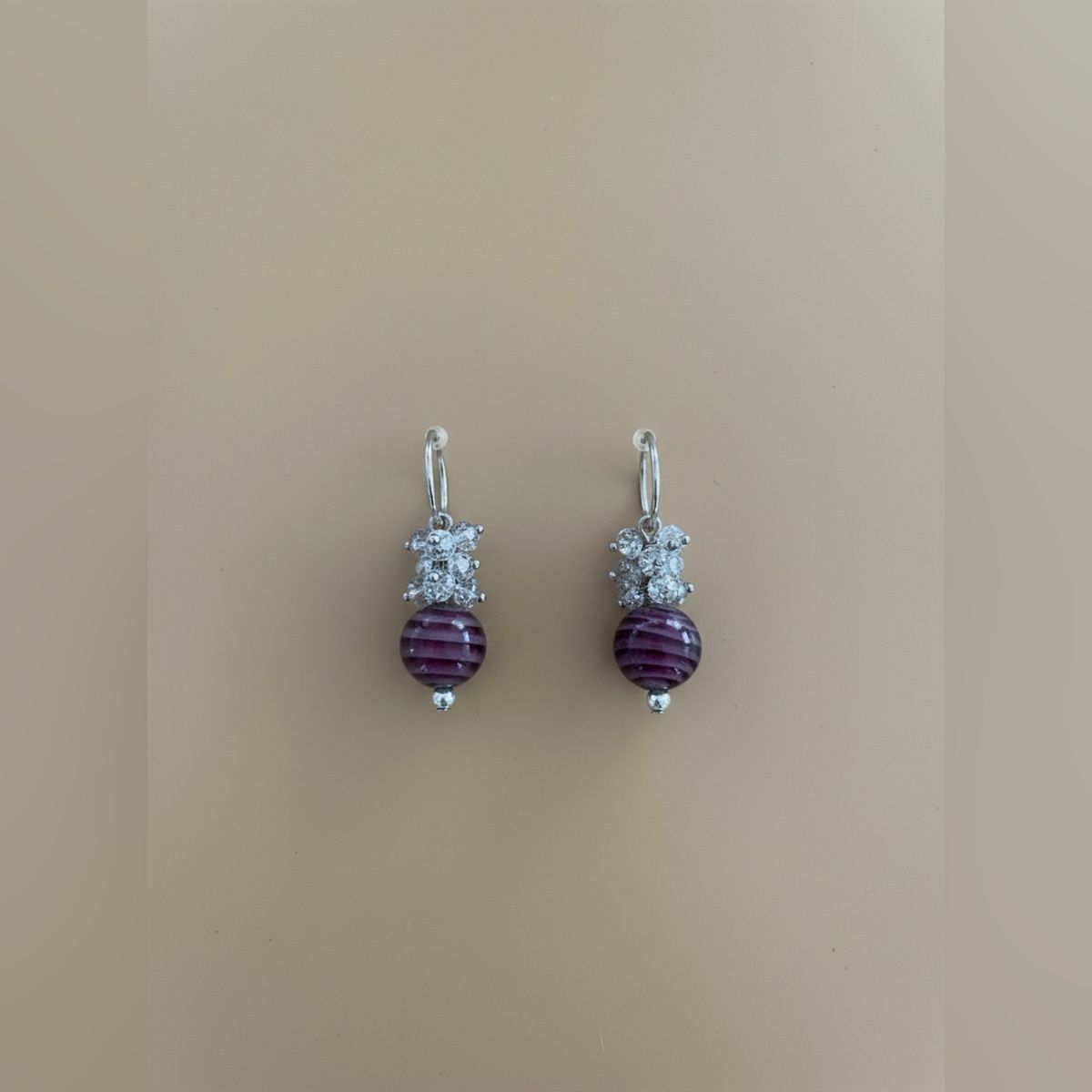 Orecchini pendenti & Orecchini a lobo: Charming Purple Striped Beaded & Rhinestone Drop Earrings – Nuovo (secondo la descrizione) da Saland venduto da ele_vc96 1
