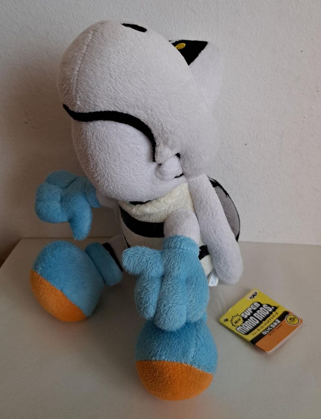 Nintendo Figuren: Nintendo Plüsch Dry Bones sitzend – Gebraucht aus Basel von Patiscat 1