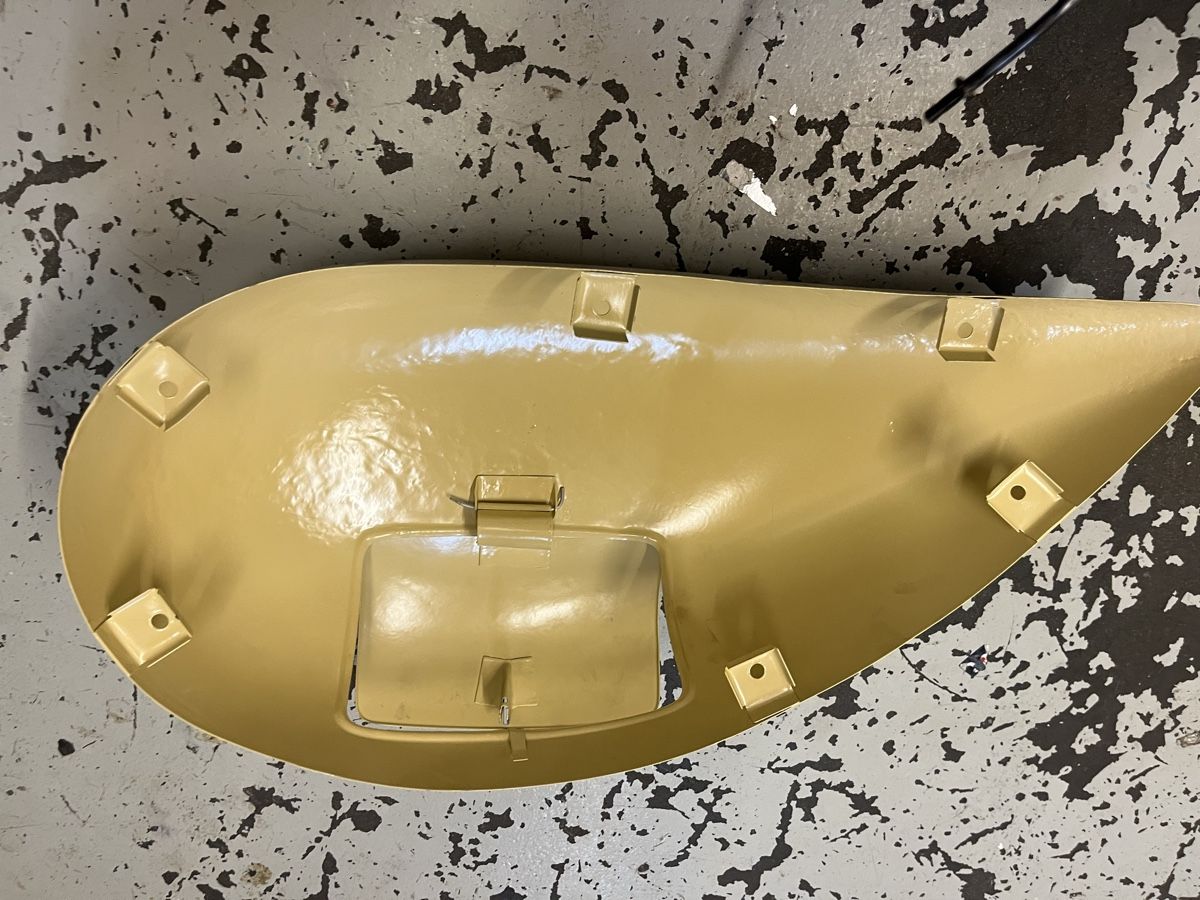 Vespa Tutti pezzi di ricambio per scooter: Vespa Faro Basso GS  – Usato da Thun venduto da Cpia 2