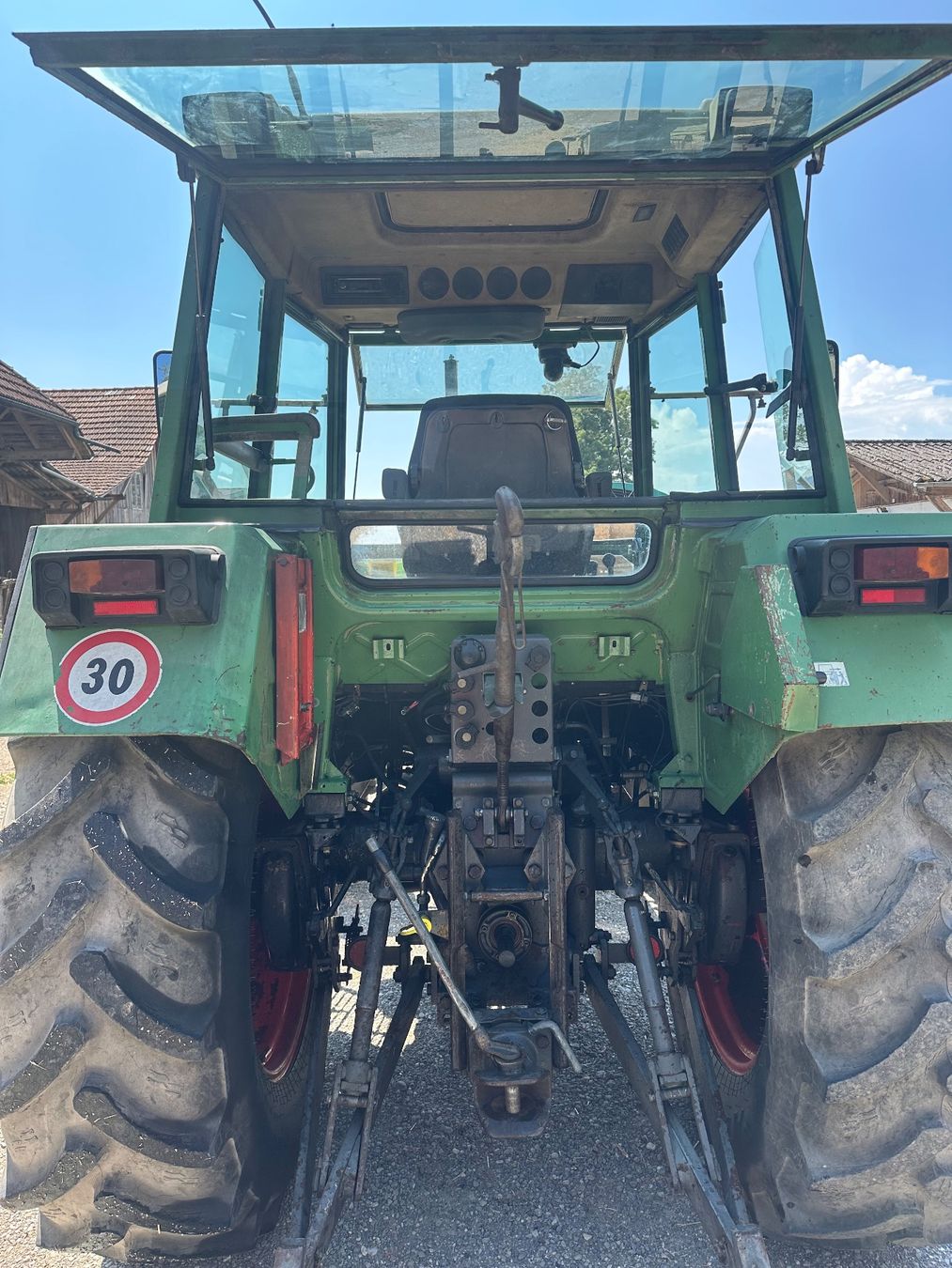 Fendt Tracteurs: Fendt Farmer 304 LS – D'occasion à Treiten par rom_rvf7 2
