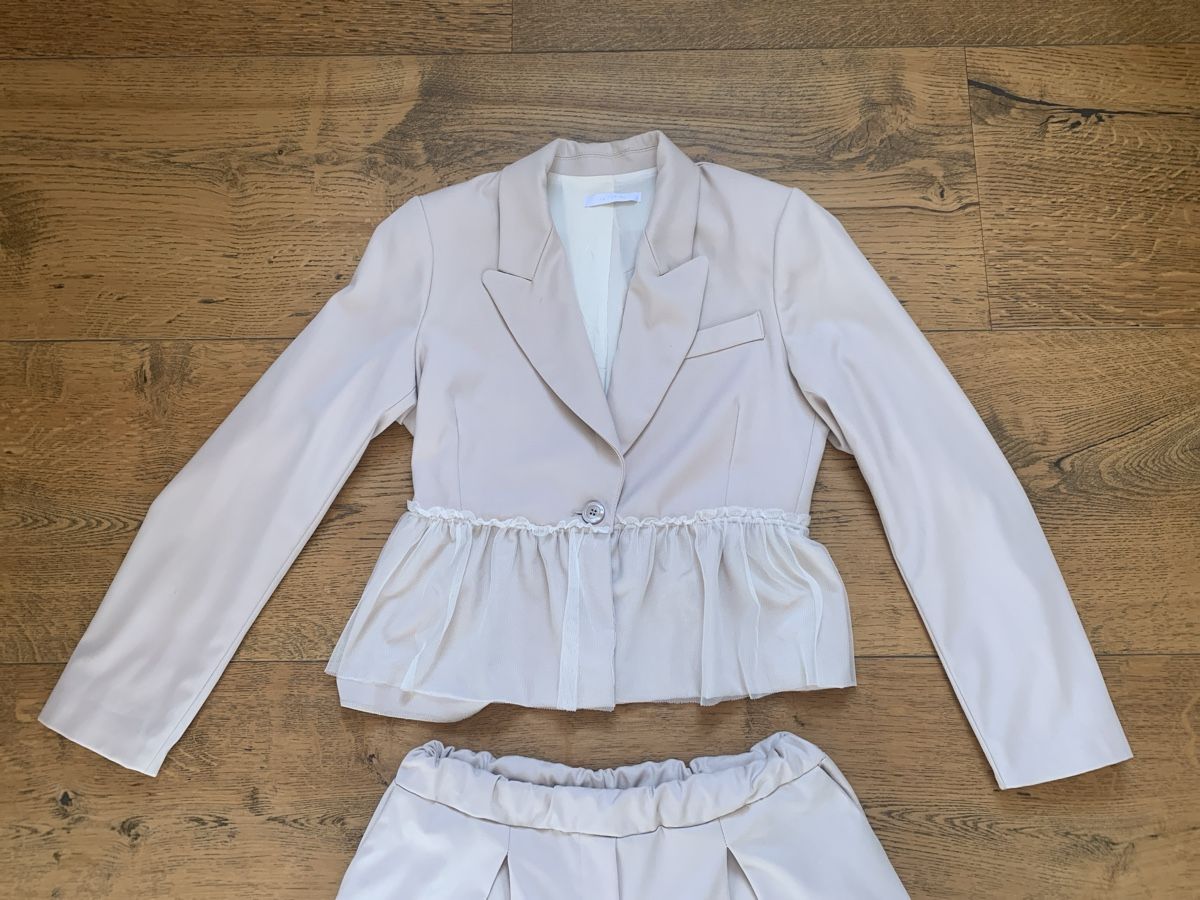 Completi & Tailleur: Imperial, Deux Piece, M – Usato da Thierachern venduto da reten 1