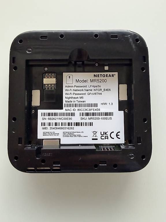 Netgear Hub & Switch: Netgear MR 5200 – Usato da Buckten venduto da Studiotools 2