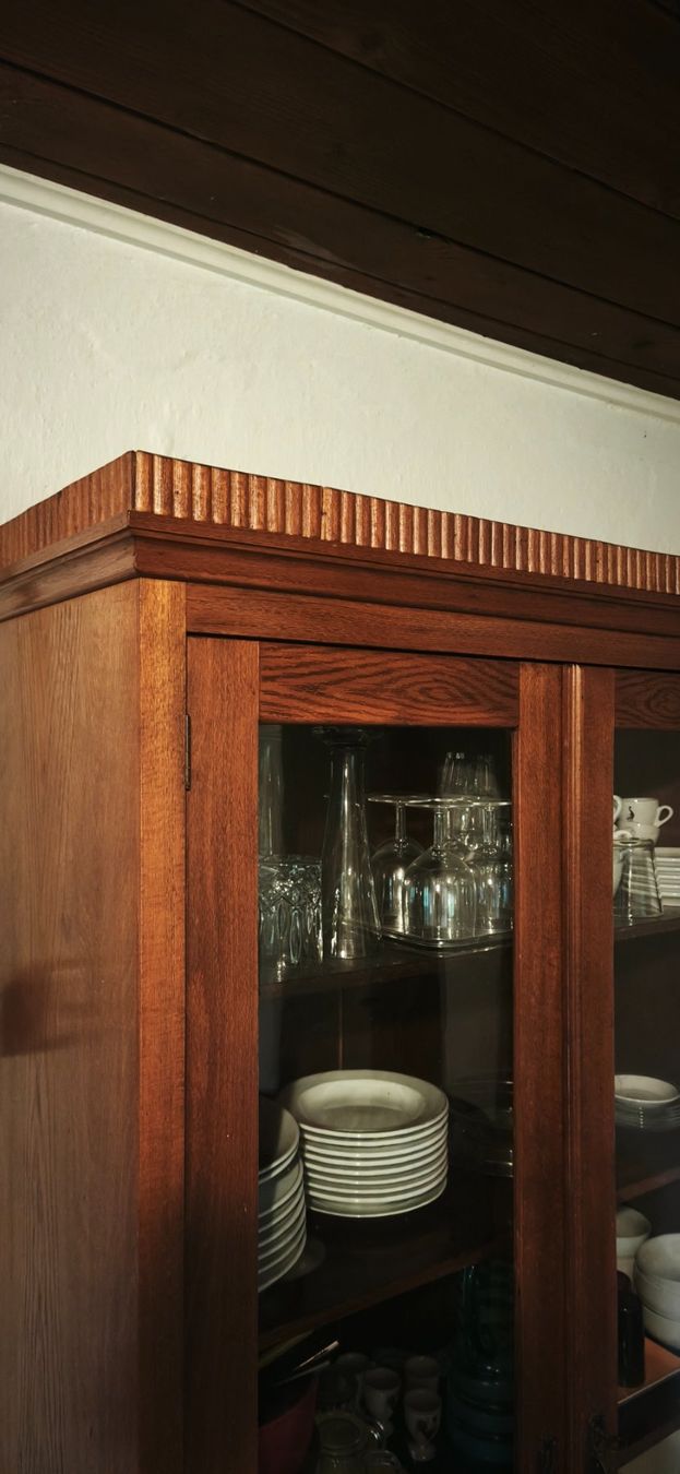 Armoires: Vitrinenschrank mit Glas – D'occasion à Luzern par Raui 6