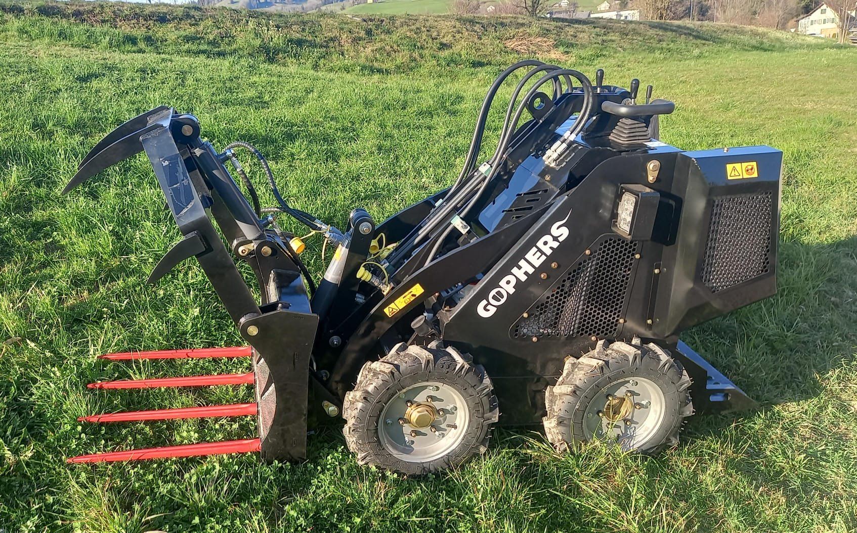 Escavatori: Elektro Kompaktlader 4x4 oder Raupe 3000-6000 Ladezyklen neu – Nuovo e nell'imballaggio originale da Kaltbrunn venduto da Lasko77 7