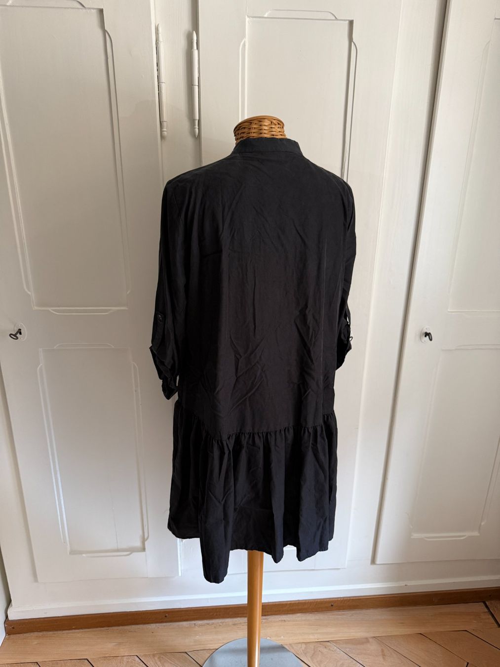 Zara Robes: ZARA - Blusenkleid schwarz L – D'occasion à Zürich par Diazaio 2
