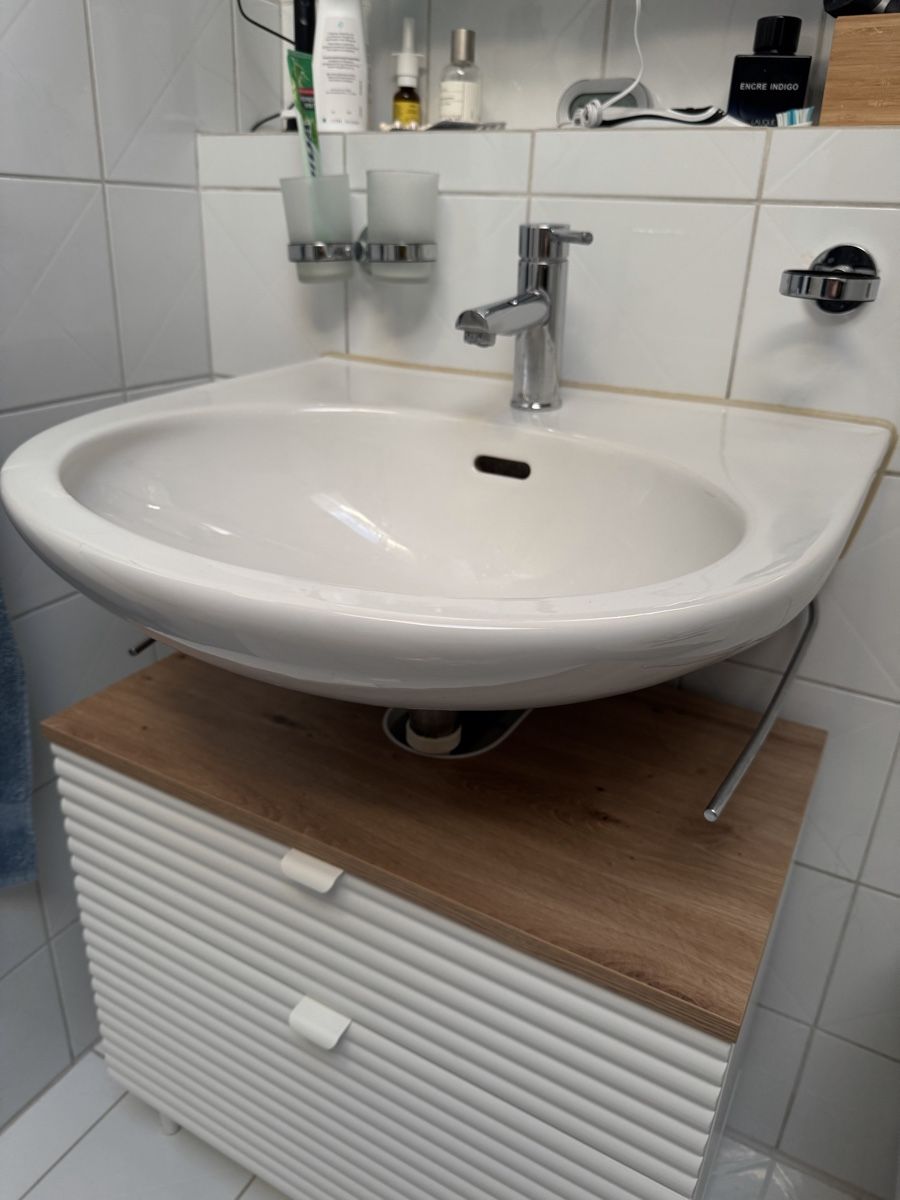 Lavabi & lavandini: Lavabo zu verschenken  – Usato da Stallikon venduto da Tania