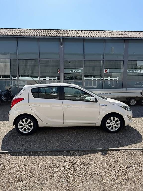 Hyundai Automobili: Hyundai i20 – Usato da Basel venduto da Cscro06