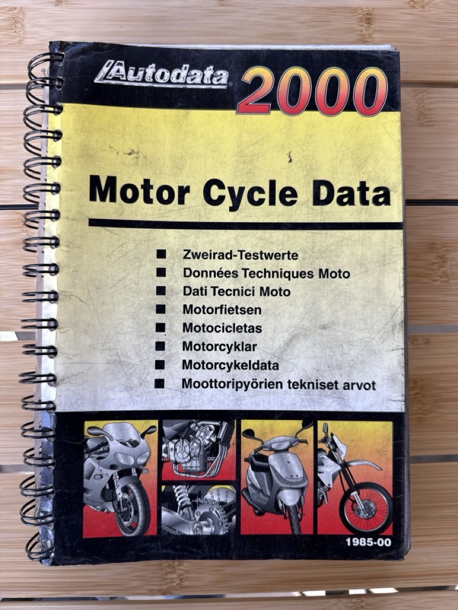 Documenti: Autodata 2000 Motorrad Datenbuch von 1985-2000 – Usato da Buochs venduto da 18-84