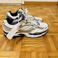 Saucony Grid 9000 Running Shoes White Grey Size EU 41