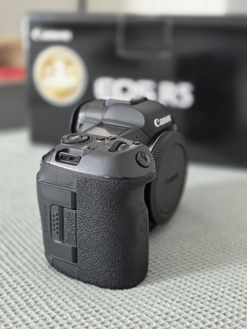 Canon Fotocamera: Canon R5 Body mit OVP, Akku Ladegerät – Usato da Buchs AG venduto da Fifi87 3