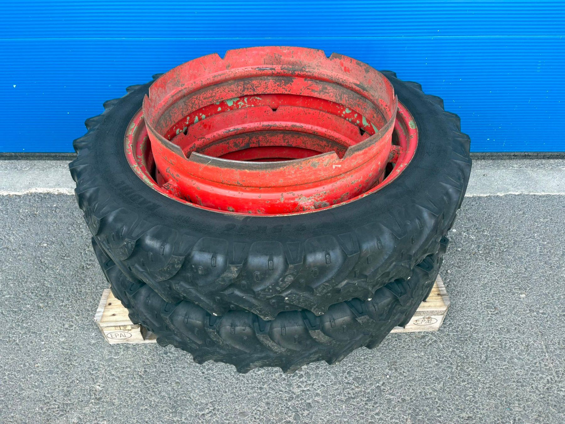 Pneumatici & Ruote complete: Doppelräder Radial 9.5R36 – Usato da Hasle b. Burgdorf venduto da Agro3415Te-ch 3
