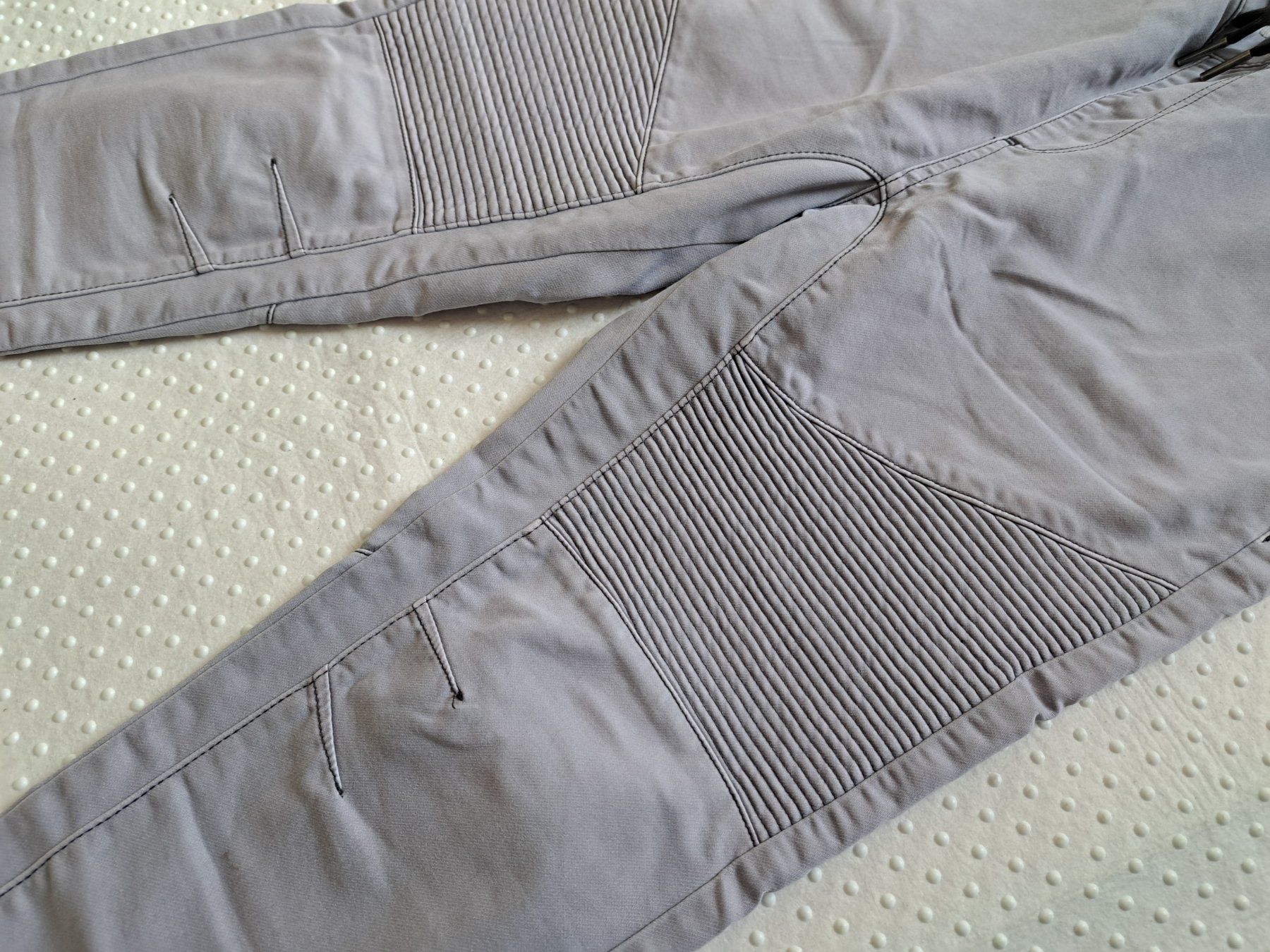Hosen: Bequeme FSBN Hose Grau in Grösse L – Gebraucht aus Gysenstein von joshuas81 1