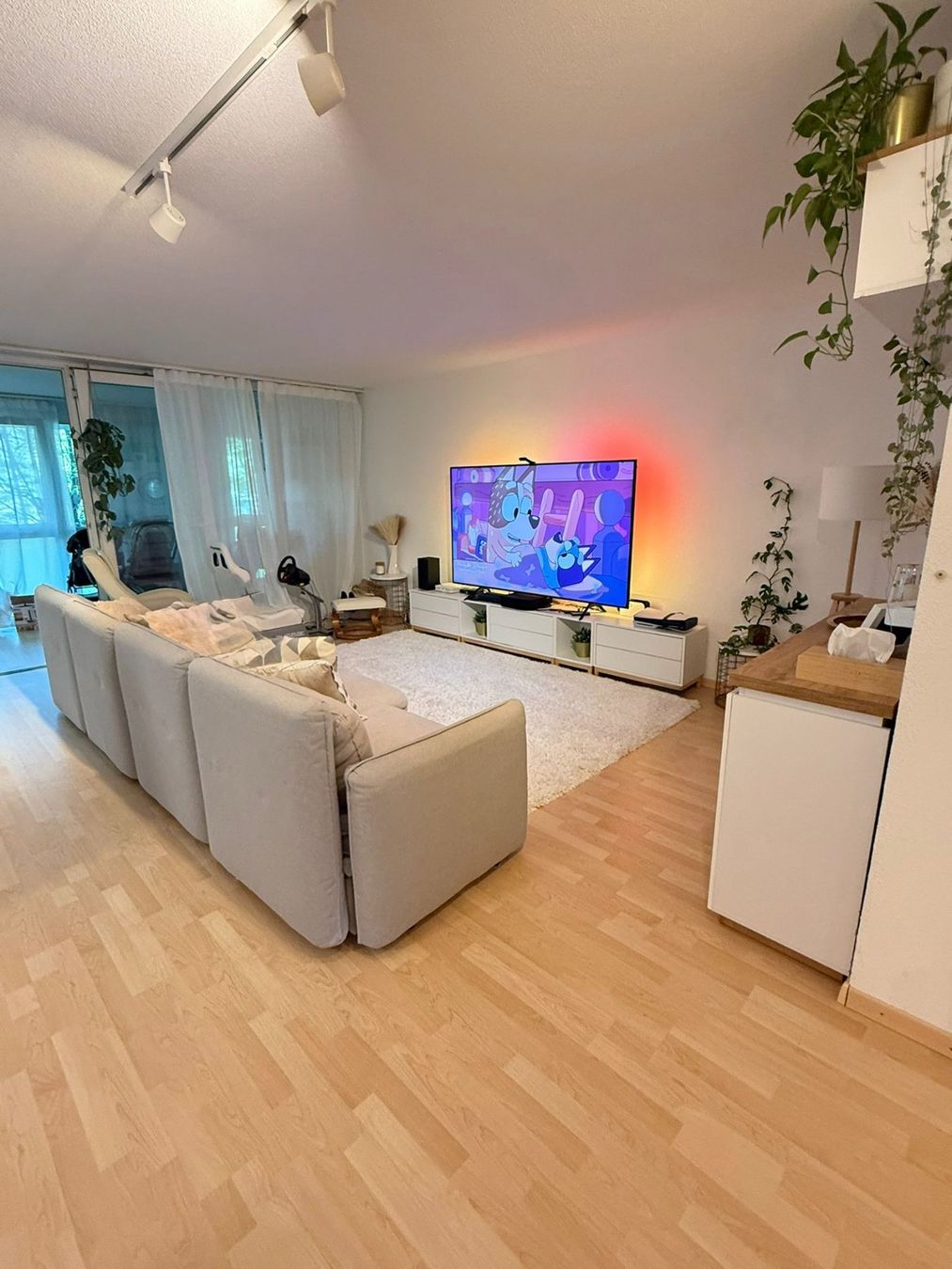 Samsung Televisori: Samsung 4K QLED 82″ – Usato da Zürich venduto da mar_bg9h 2