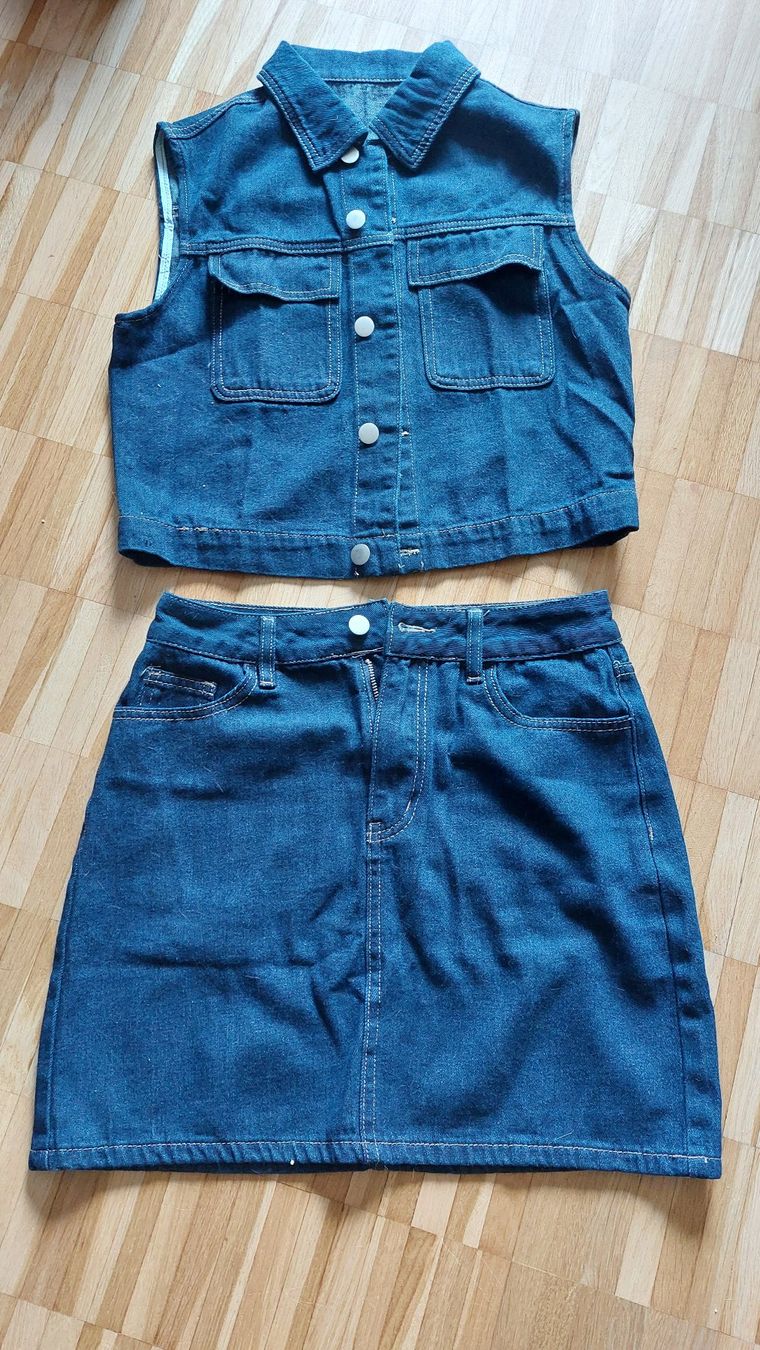 Jeans: Jeans Deux Piece – Nuovo (secondo la descrizione) da Regensberg venduto da ing_8jvd