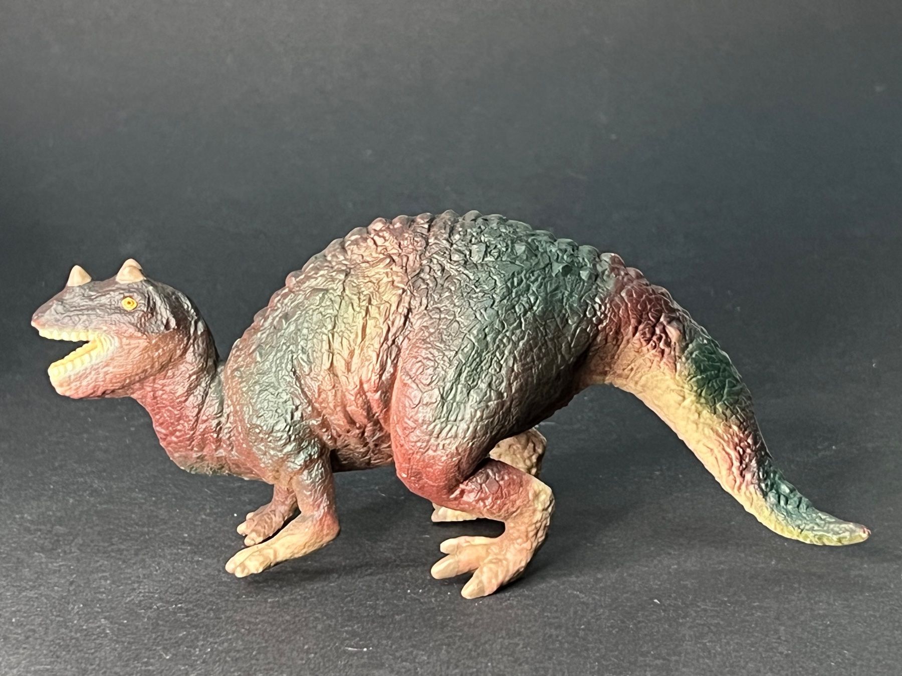 Schleich Figuren: Schleich 16405 Ceratosaurus Dino Dinosaurier – Gebraucht aus Ennetbaden von mapa05