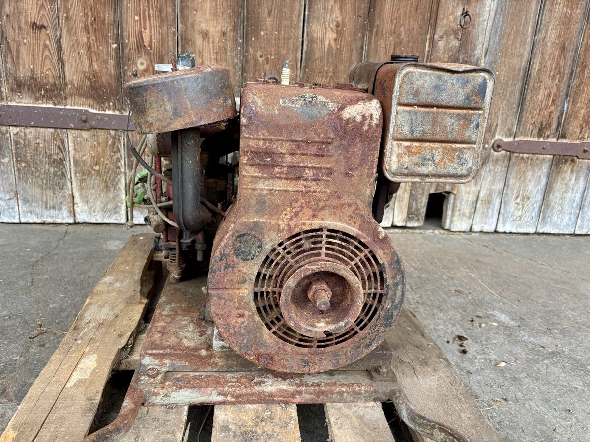 Fischer Pompe & Parti di ricambio: Alter Motor mit Fischer-Pumpe – Difettoso da Gündisau venduto da yuma06 1