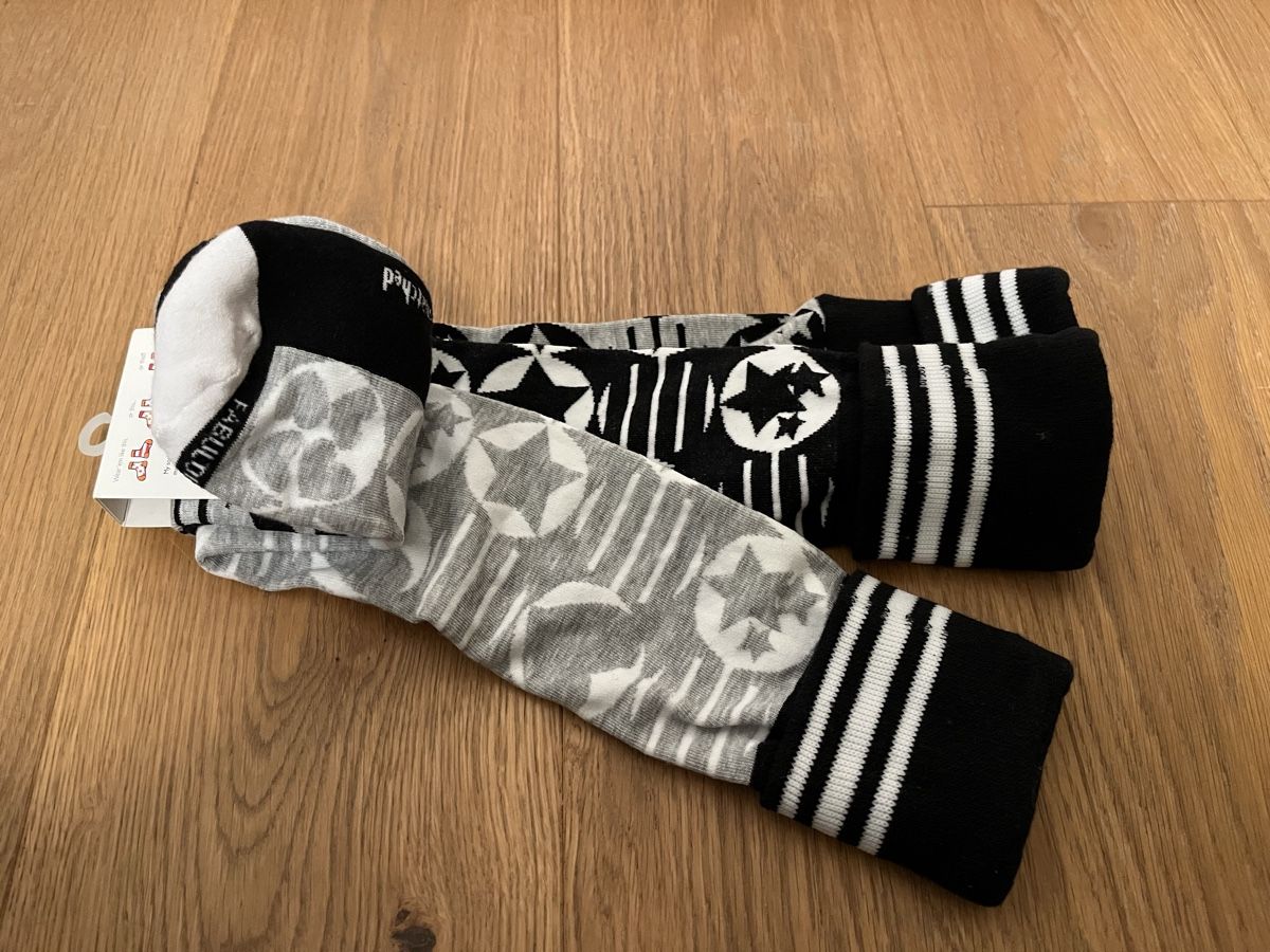 Chaussettes: Trio de Chaussettes grises – Neuf avec emballage d'origine à St. Prex par Nikolletta 4